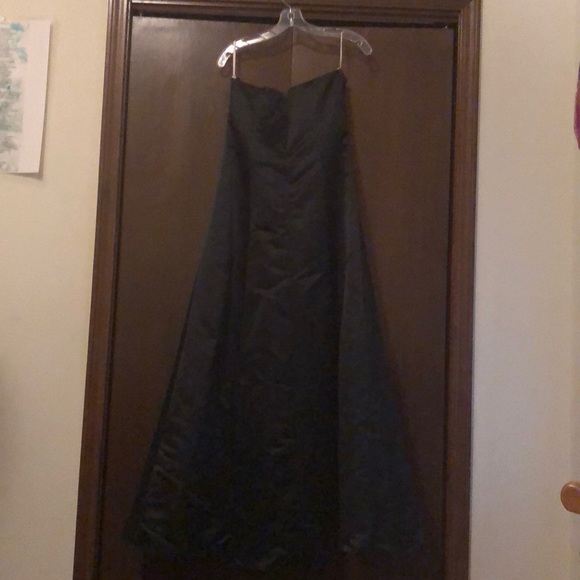 ball gown dress - Picture 2 of 2